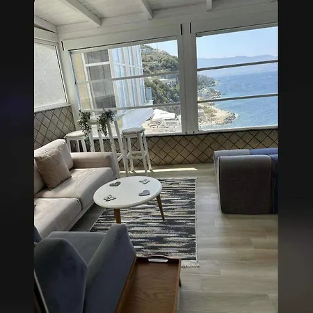 Апартаменты Thea Seaview Studio *